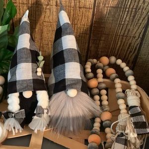 🍃 Farmhouse gnomes and garland set